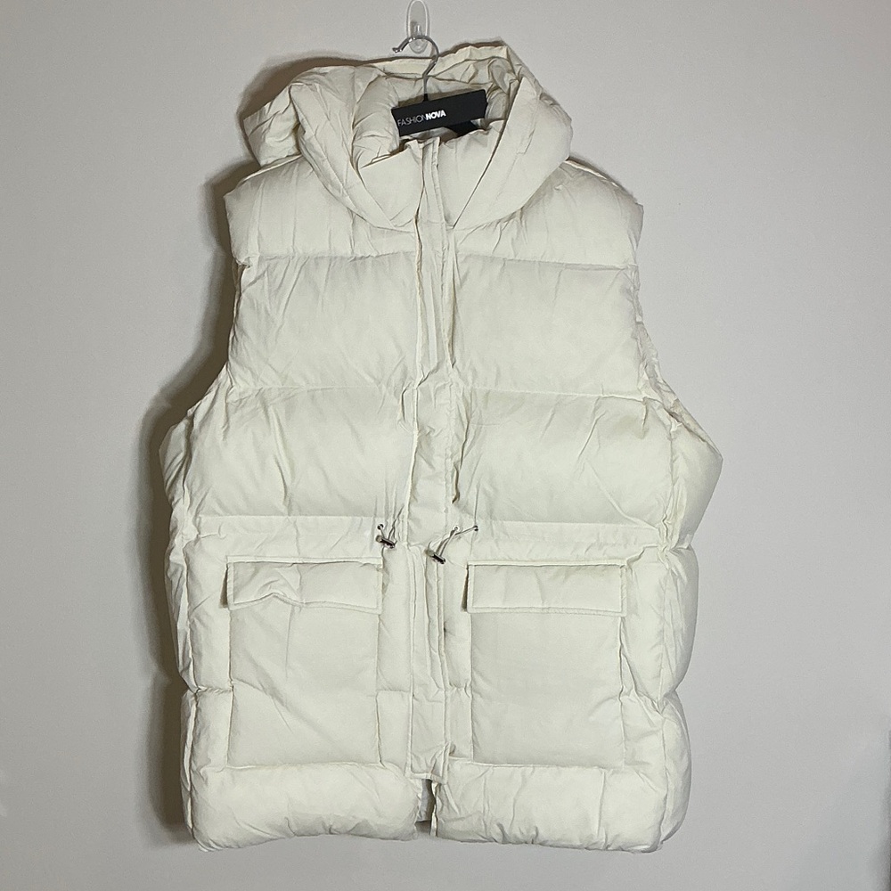 Fashion Nova Cream Puffer Vest